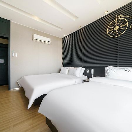 Jk Hotel Пусан Экстерьер фото