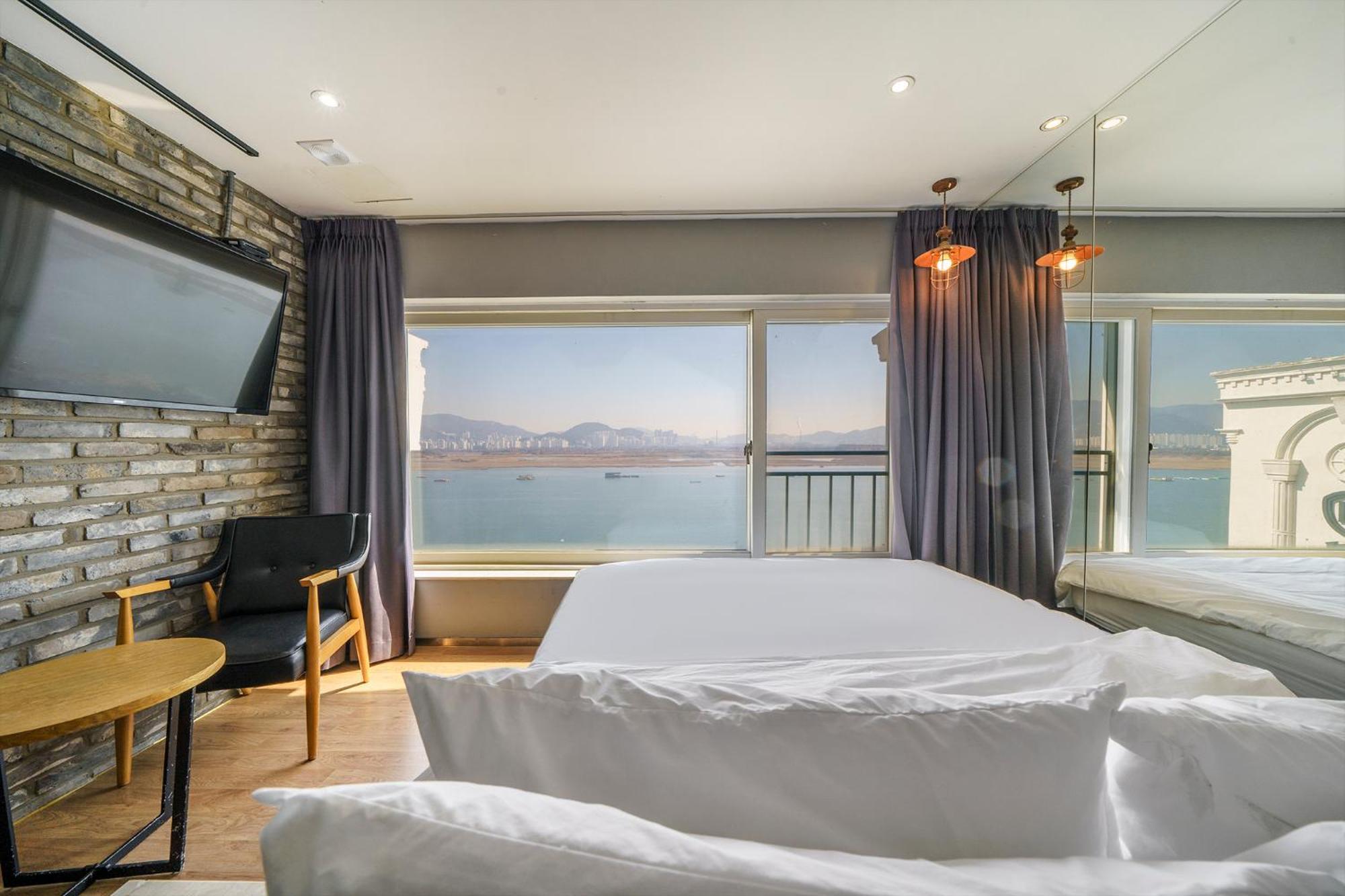 Jk Hotel Пусан Экстерьер фото
